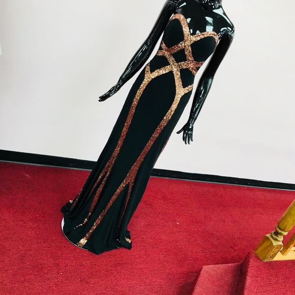 Beautiful Black/Copper Grown - Picture 4 of 6